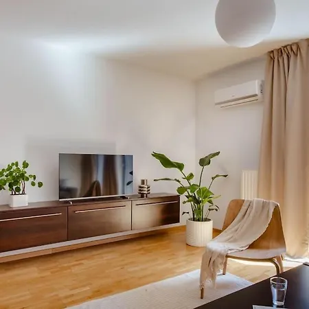 Wygodny Apartament Przy Dworcu Krakow Exterior photo