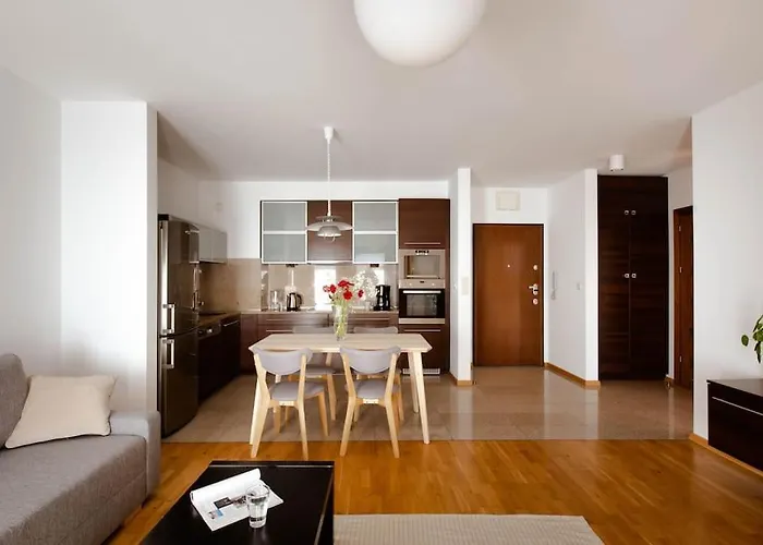 Wygodny Apartament Przy Dworcu